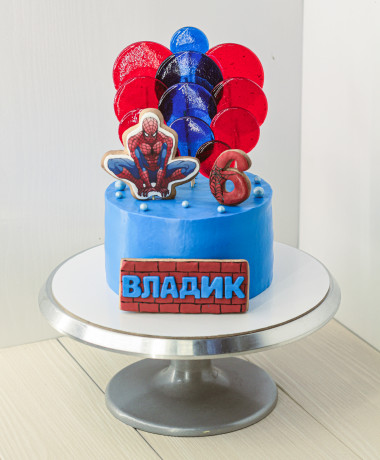 Торт с пауком и леденцами Торт с пауком и леденцами