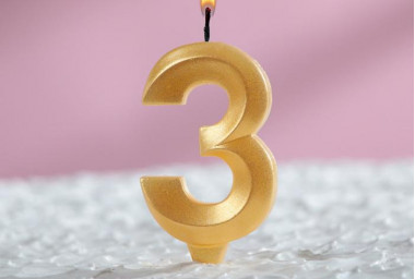 Свеча для торта цифра "3"